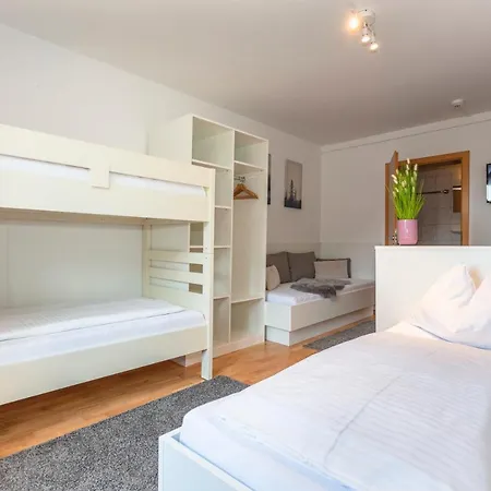 Appartements Am Edthof Aparthotel 3*