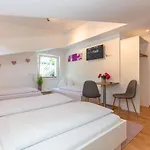 Am Edthof شقة فندقية