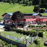 Am Edthof 4*