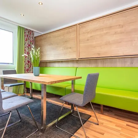 Aparthotel Am Edthof 4*