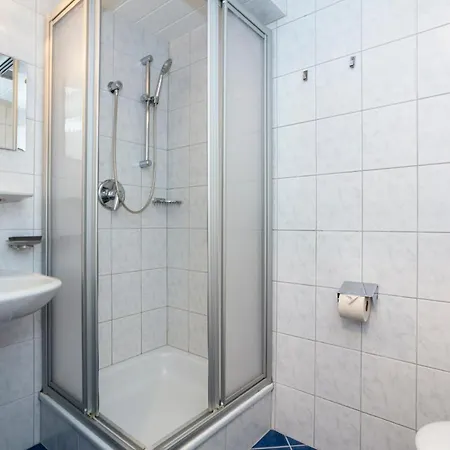 Am Edthof 4*